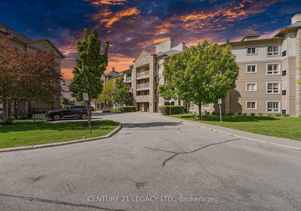 8-dayspring-circle-brampton-ontario-w13734258