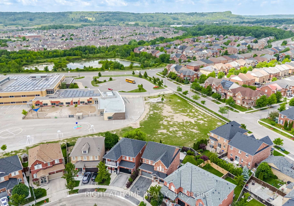 406-chandler-crescent-milton-ontario-w13734488
