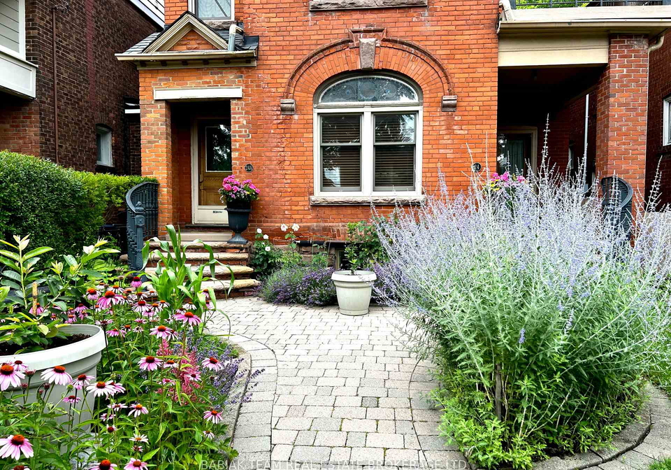 24a-woodside-avenue-toronto-toronto-ontario-w13734600