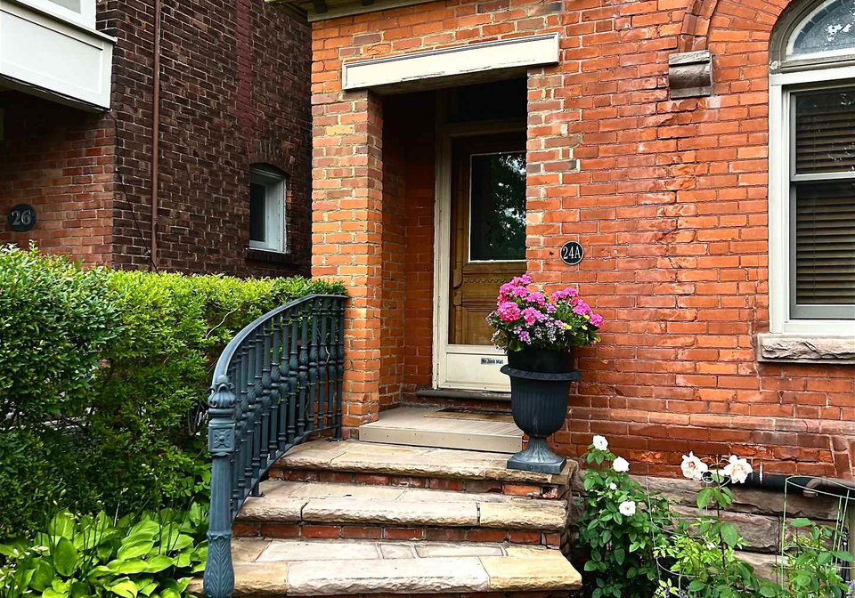 24a-woodside-avenue-toronto-toronto-ontario-w13734600