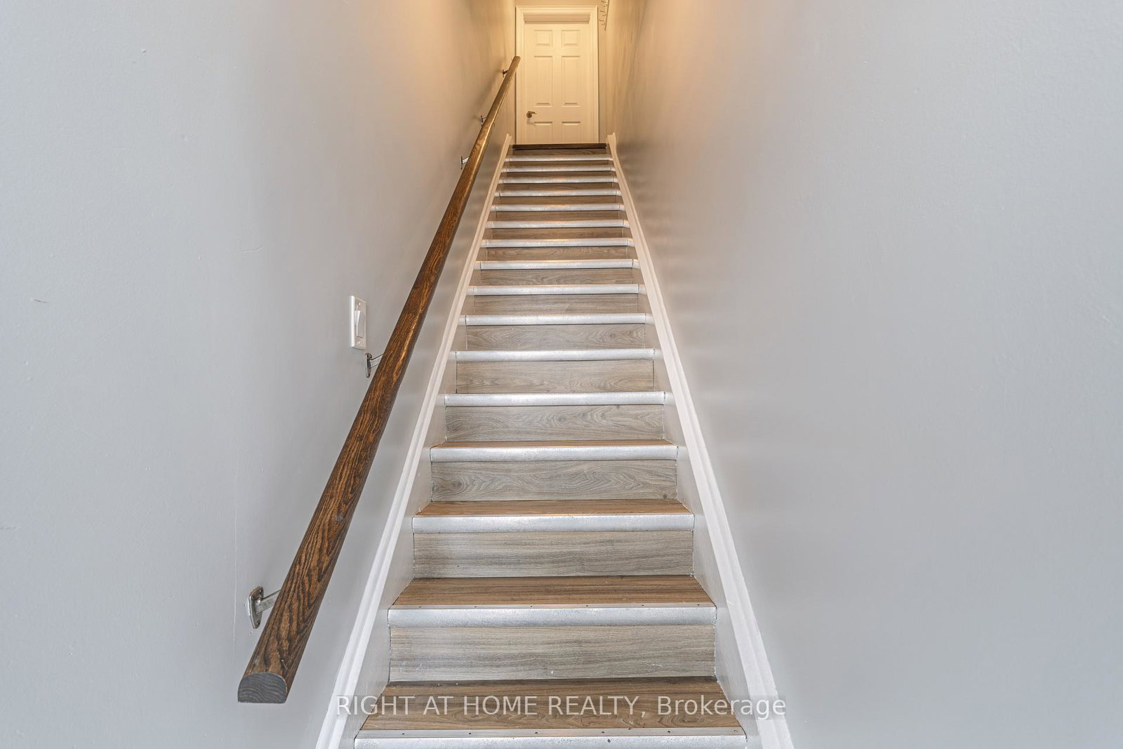 1132-the-queensway-avenue-toronto-etobicoke-ontario-w13734738