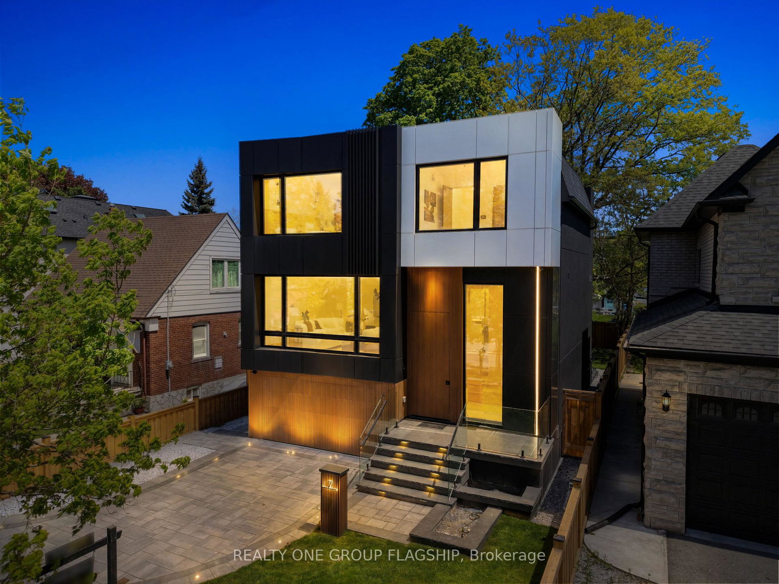 7-bentley-drive-toronto-etobicoke-ontario-w13734980