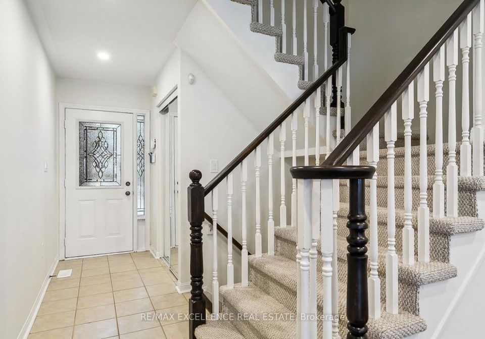 2406-baintree-crescent-oakville-ontario-w13736088
