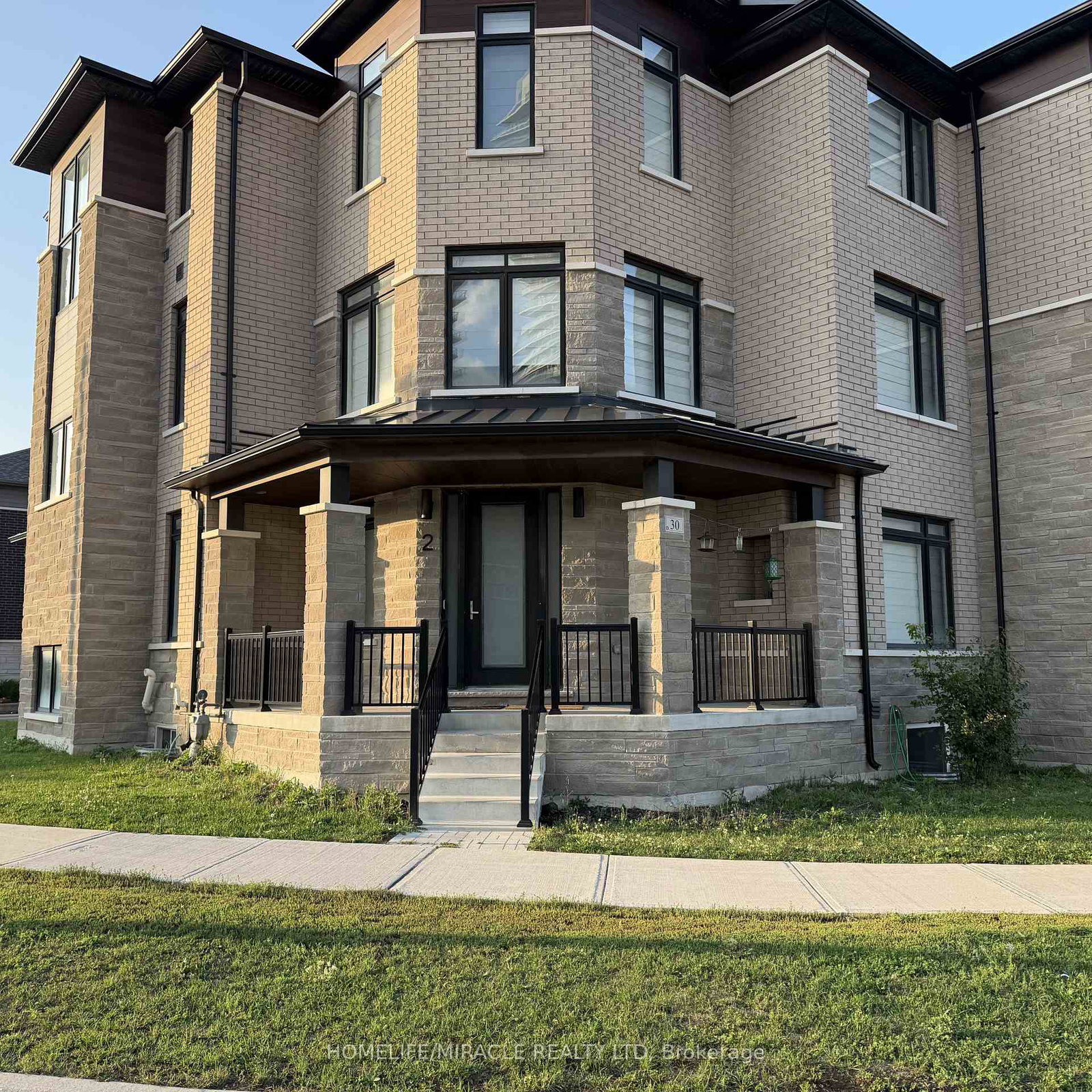 30-skyridge-drive-brampton-ontario-w13736186