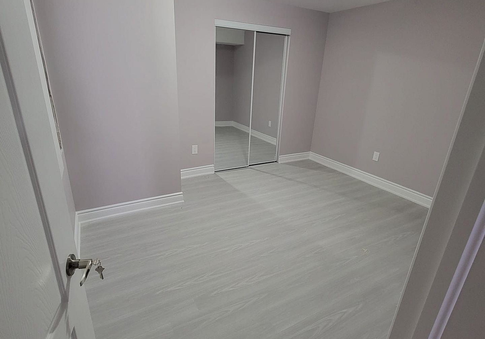 22-tawnie-crescent-basement-brampton-ontario-w13736400