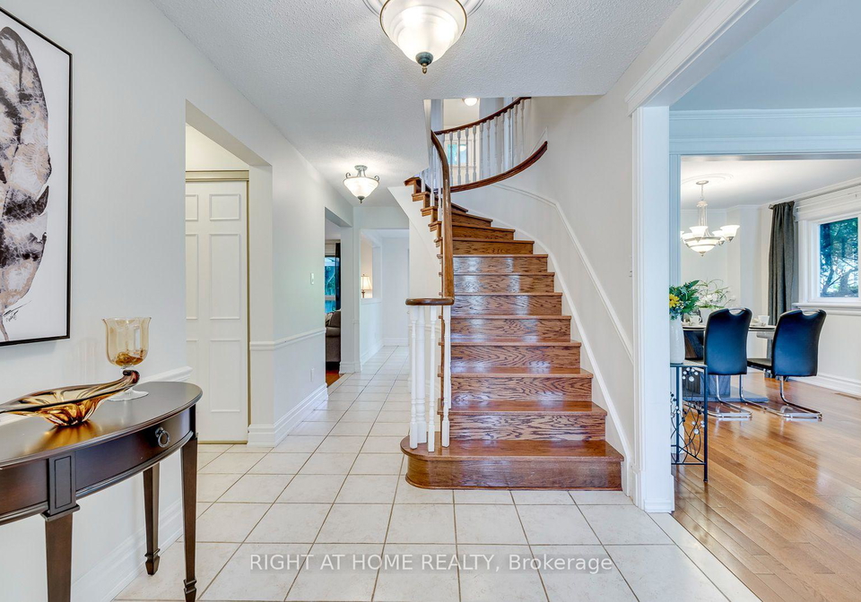 1025-vanier-drive-mississauga-ontario-w13736414