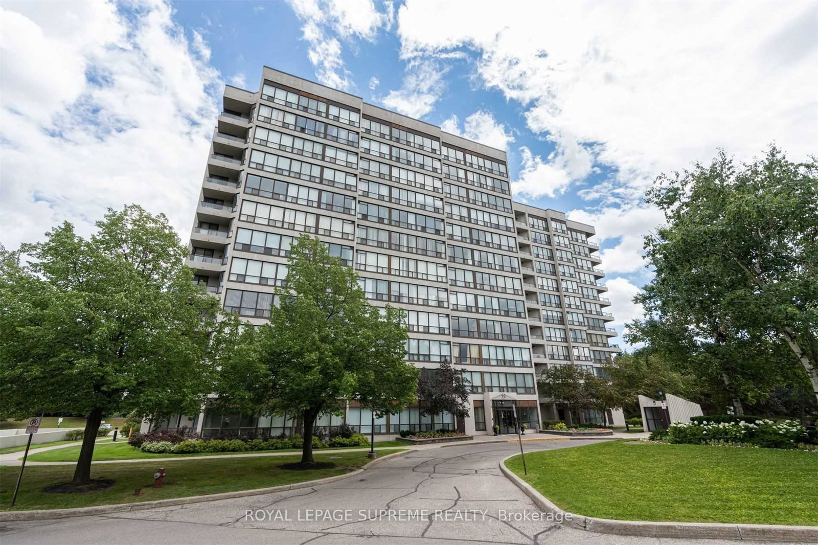 10-laurelcrest-street-n-brampton-ontario-w13736434