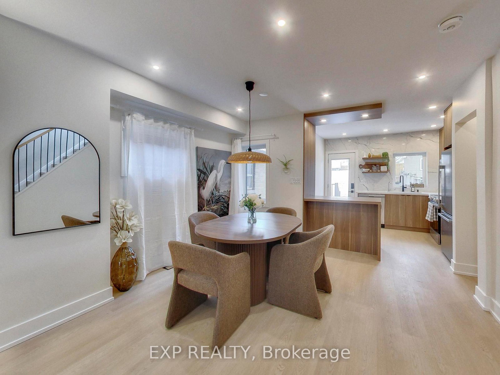 37-gilbert-avenue-toronto-toronto-ontario-w13736494