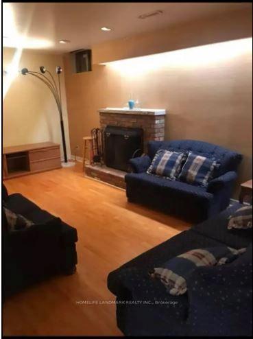 1053-manchester-crescent-oakville-ontario-w13736594