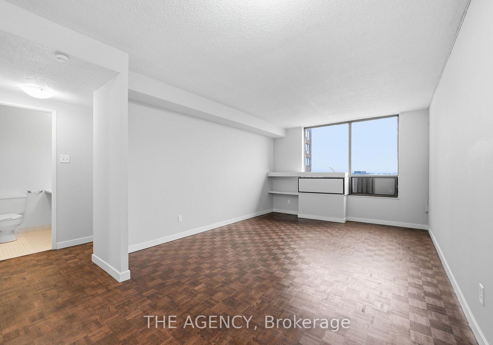 2350-dundas-street-w-toronto-toronto-ontario-w13736598