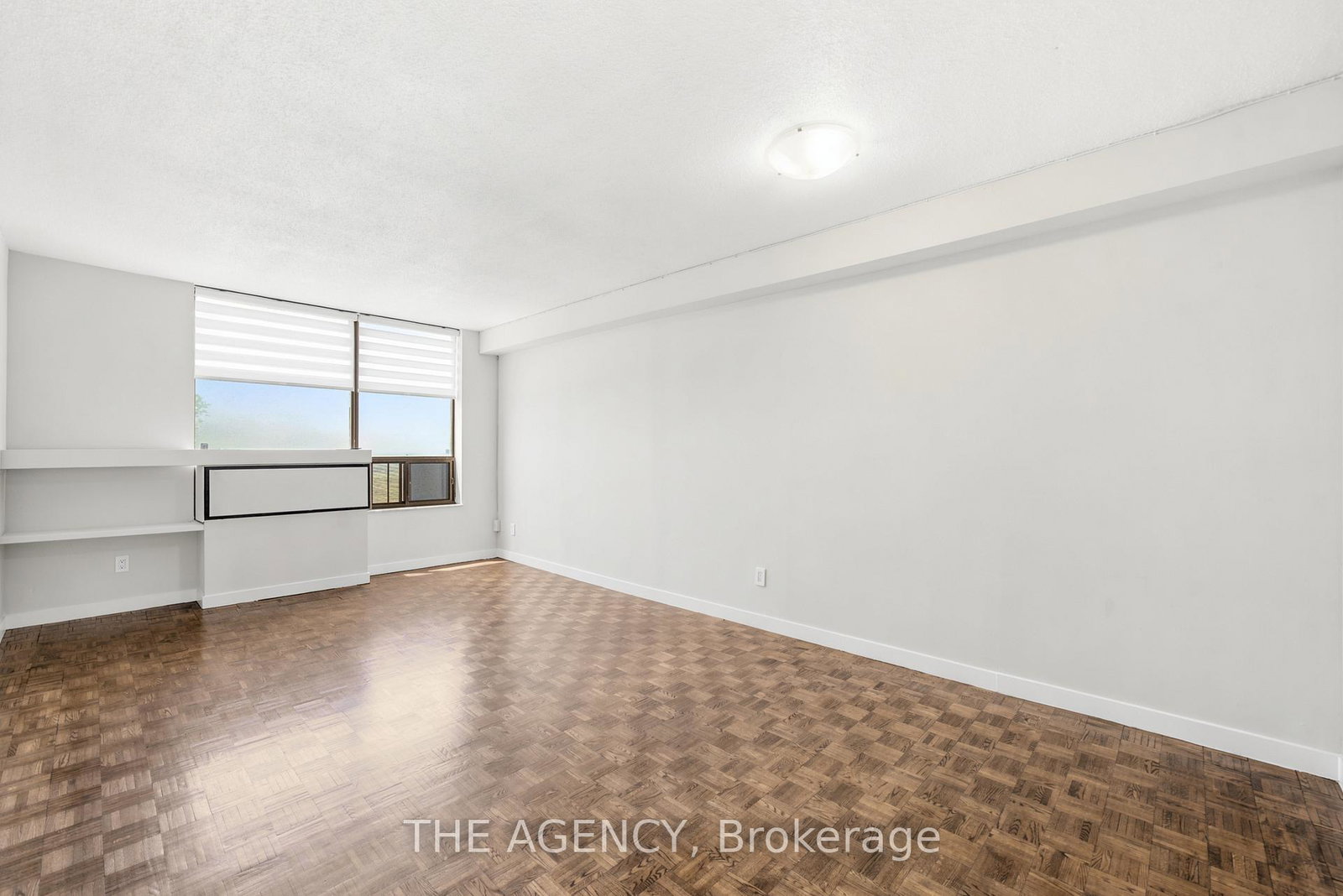 2350-dundas-street-w-toronto-toronto-ontario-w13736632