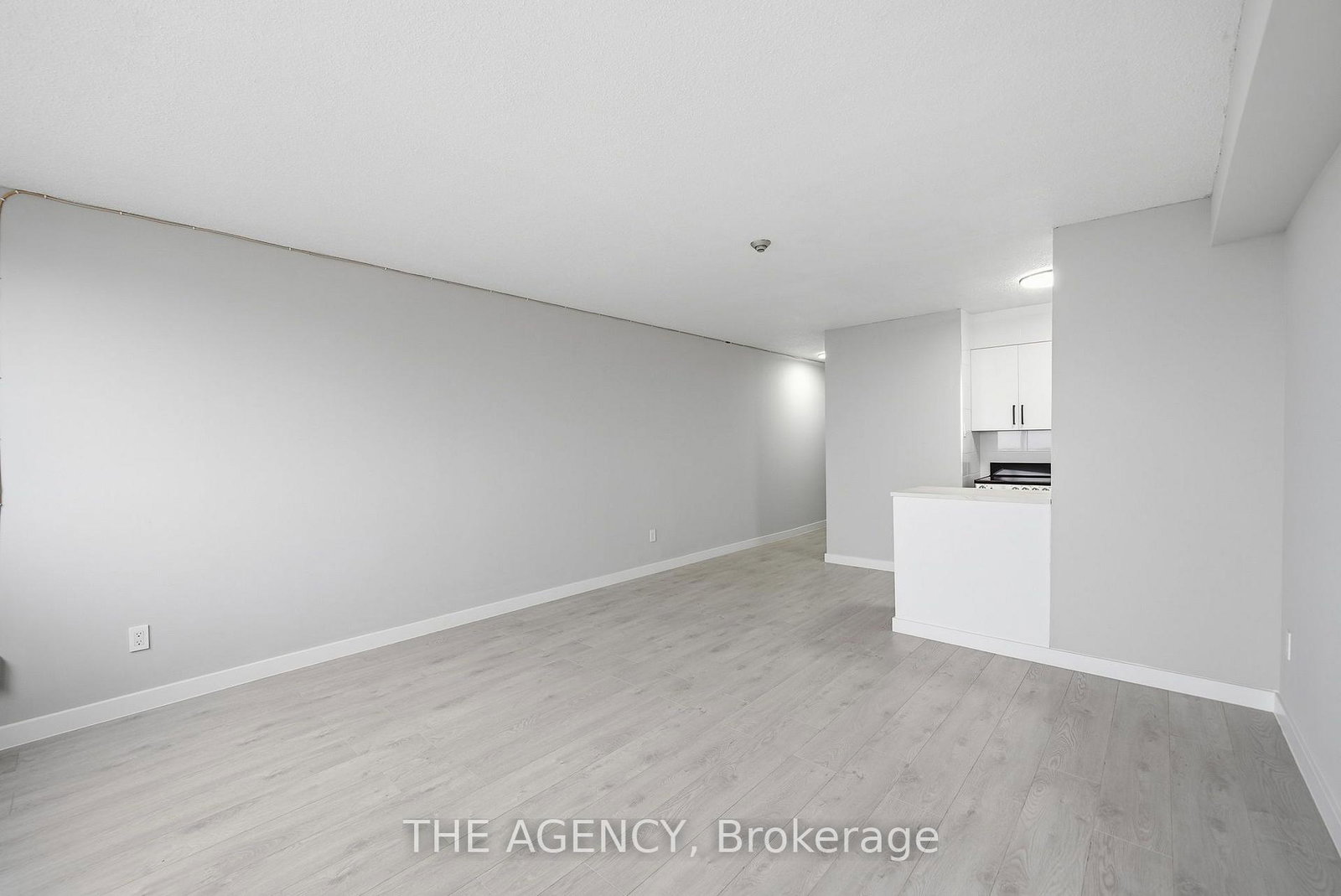 2360-dundas-street-w-toronto-toronto-ontario-w13736646