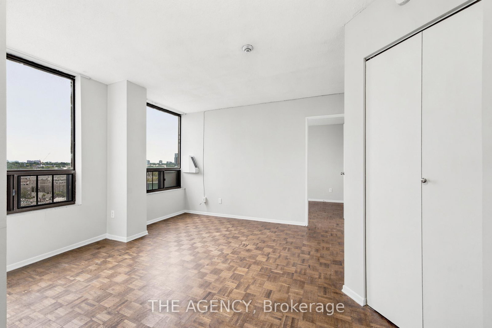 2360-dundas-street-w-toronto-toronto-ontario-w13736656