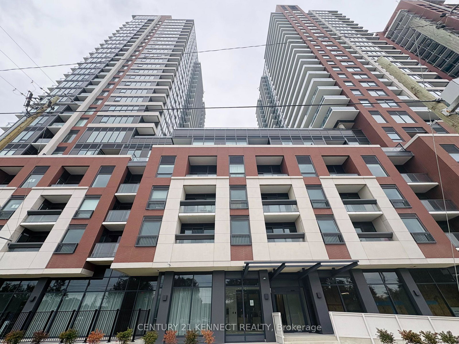 4010-eglinton-avenue-w-toronto-etobicoke-ontario-w13737002
