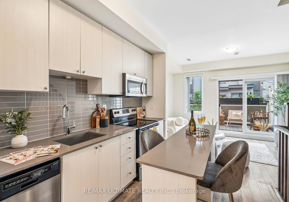 45-thomas-mulholland-drive-toronto-york-ontario-w13737062