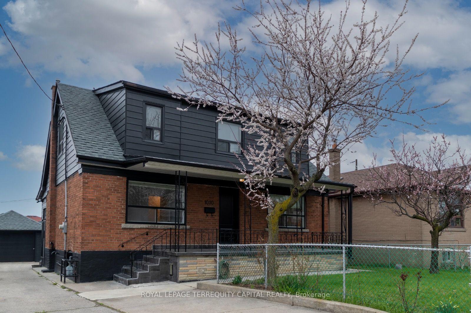 1010-caledonia-road-toronto-north-york-ontario-w13737132