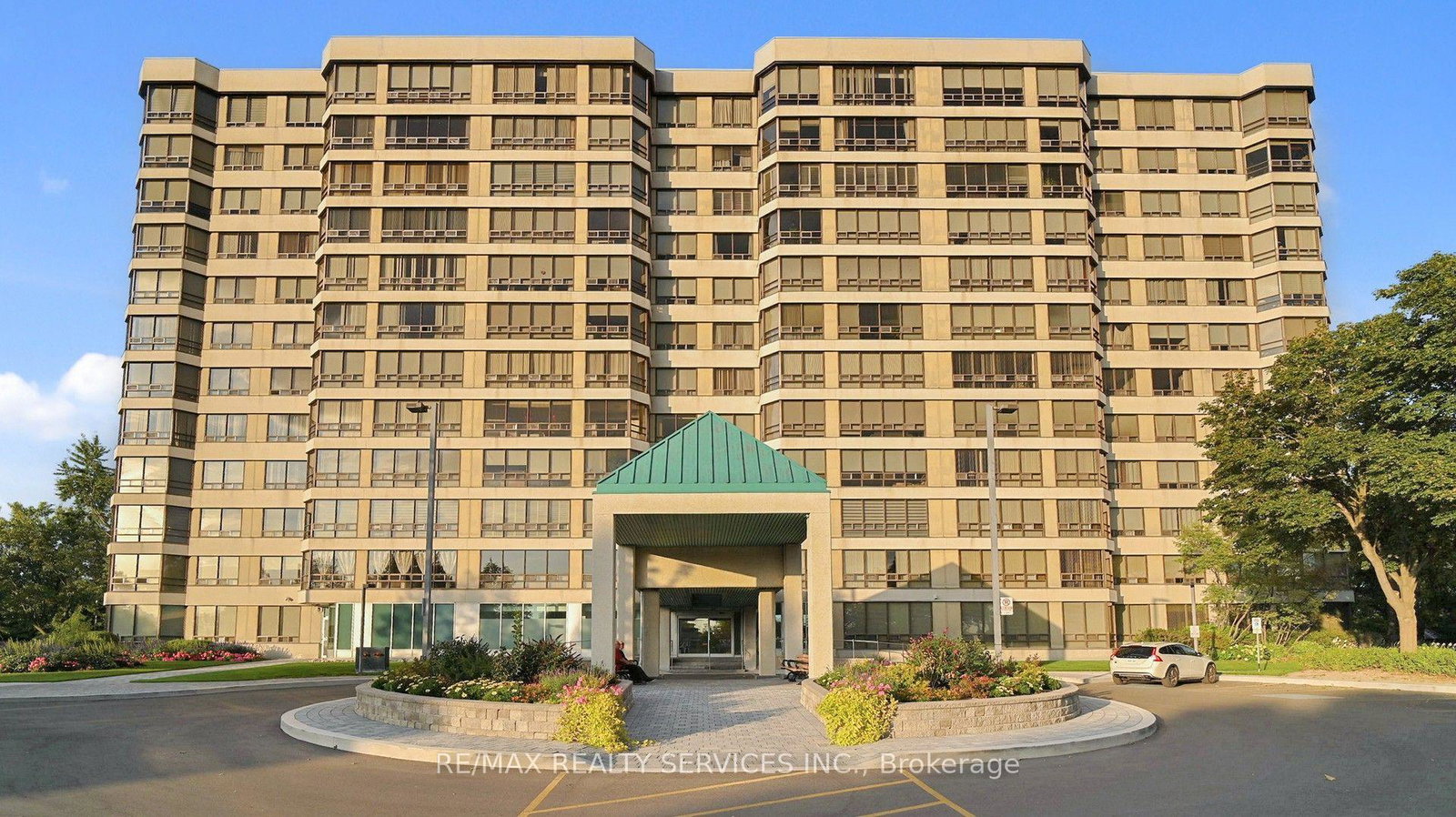 330-mill-street-s-brampton-ontario-w13737274