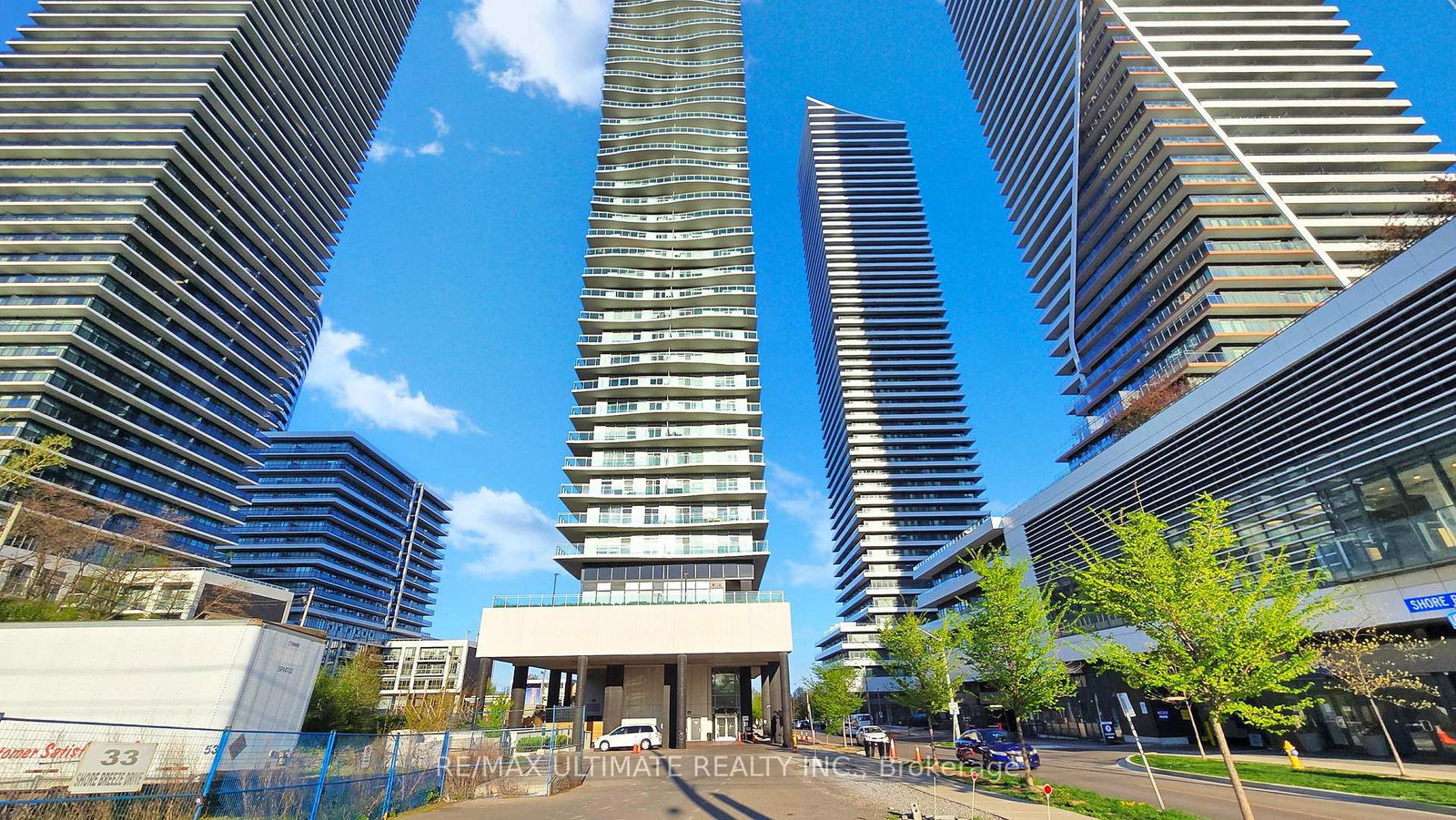 33-shore-breeze-drive-toronto-etobicoke-ontario-w13737292