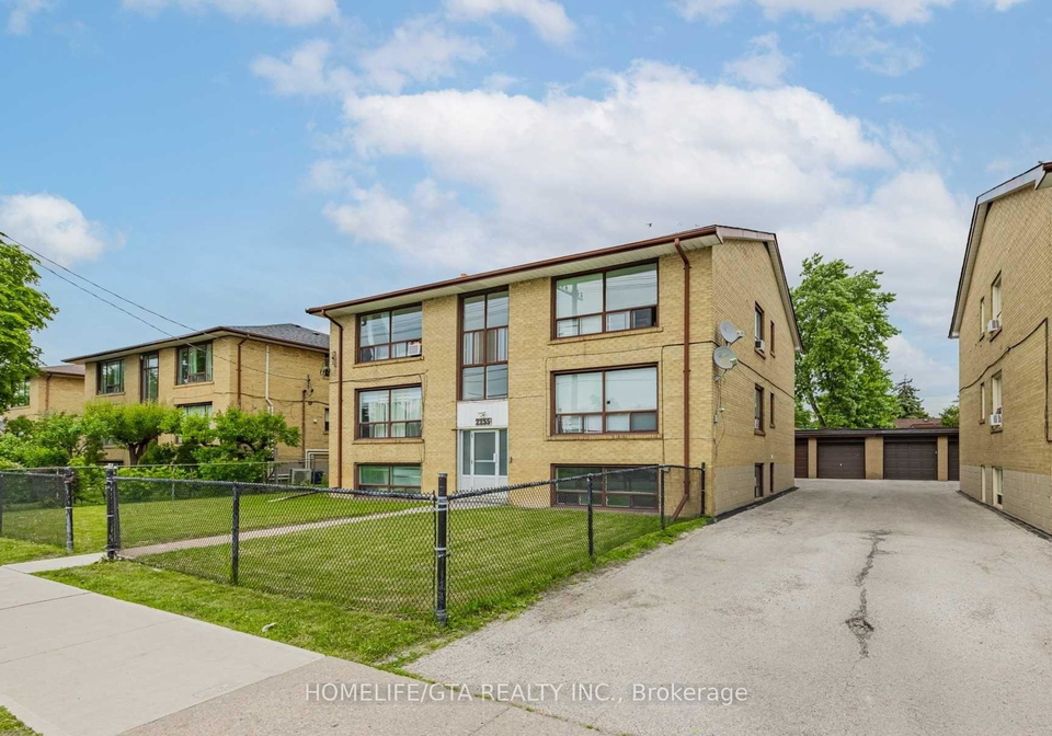 225kipling-avenue-toronto-etobicoke-ontario-w13737320