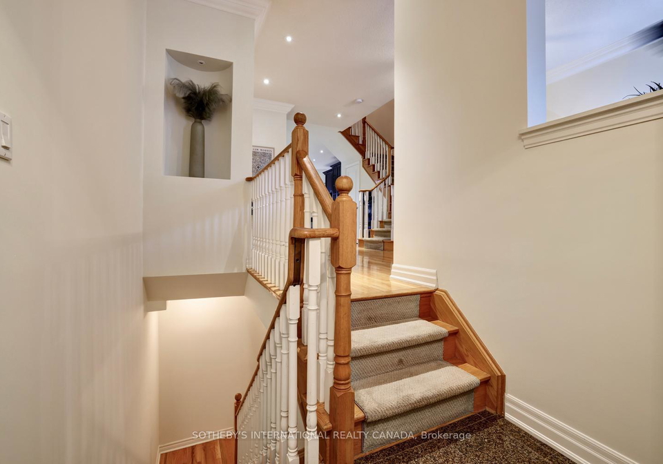 112-waterside-drive-mississauga-ontario-w13737410