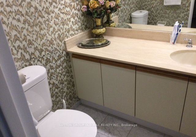 2000-islington-avenue-toronto-etobicoke-ontario-w13737546