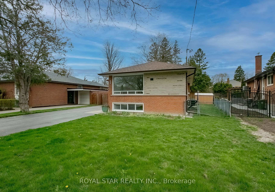 114-wincott-drive-toronto-etobicoke-ontario-w13737616
