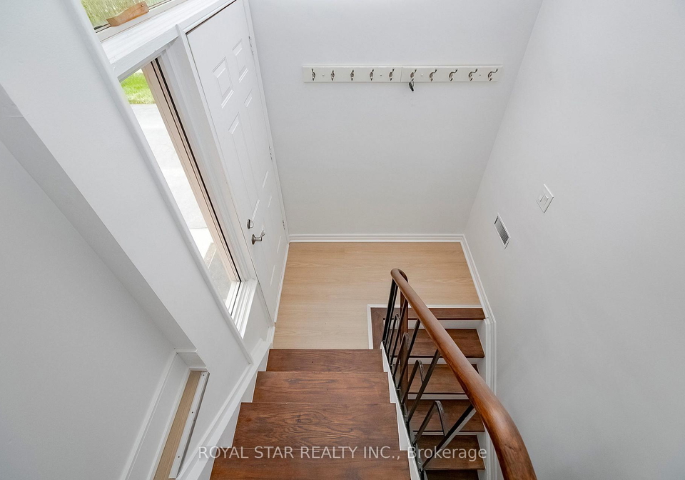 114-wincott-drive-toronto-etobicoke-ontario-w13737616