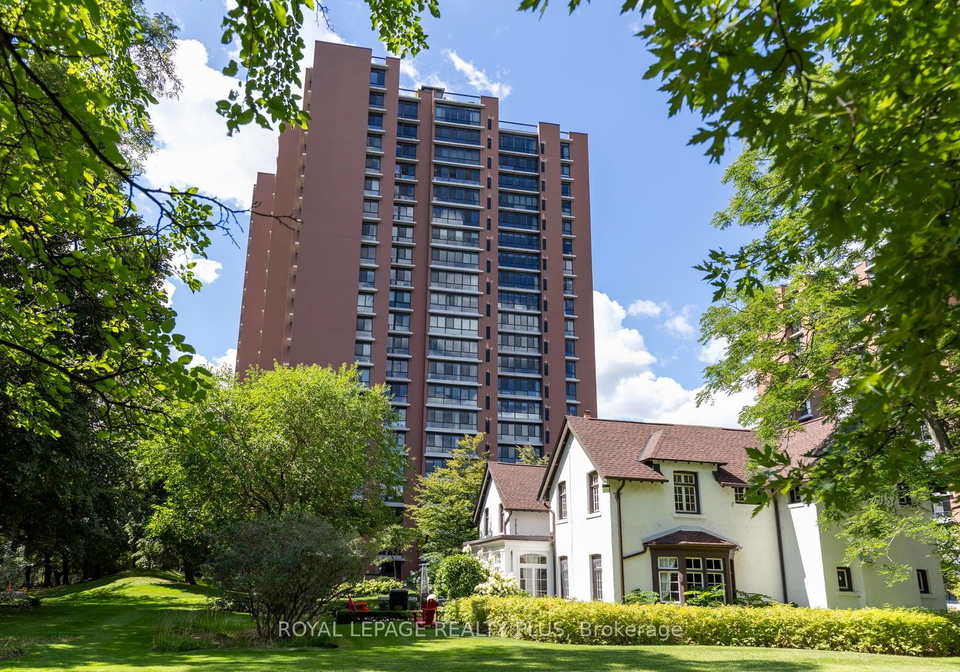 1400-dixie-road-mississauga-ontario-w13737754