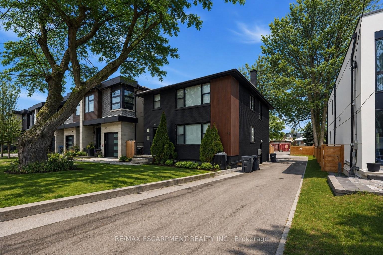 43-broadview-avenue-mississauga-ontario-w13737888