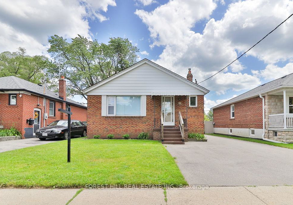 19-silvercrest-avenue-toronto-etobicoke-ontario-w13738090