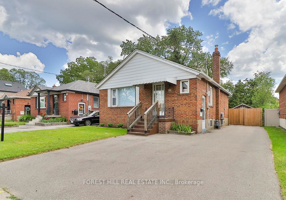 19-silvercrest-avenue-toronto-etobicoke-ontario-w13738090