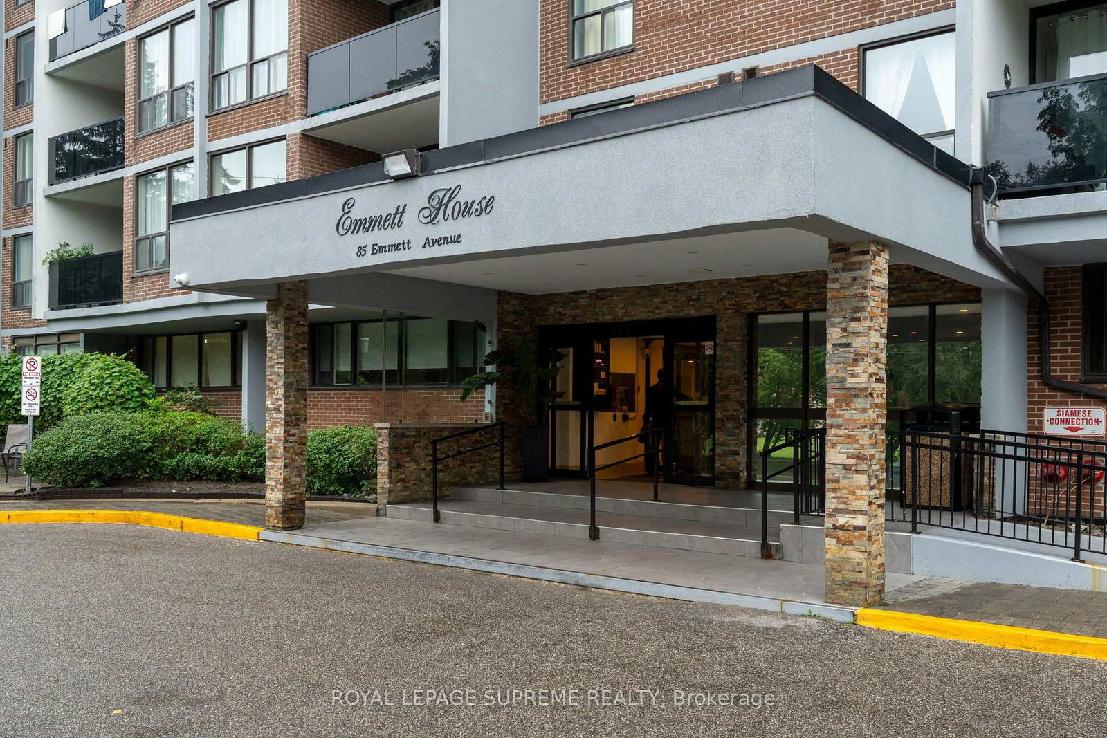 85-emmett-avenue-toronto-north-york-ontario-w13738180