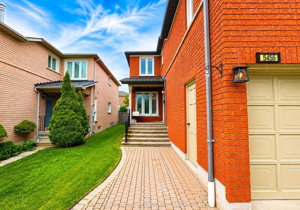 5456-palmerston-crescent-mississauga-ontario-w13738272