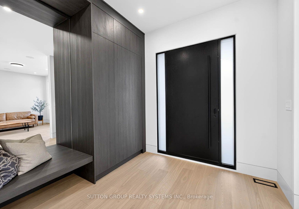 2052-redan-drive-mississauga-ontario-w13738360