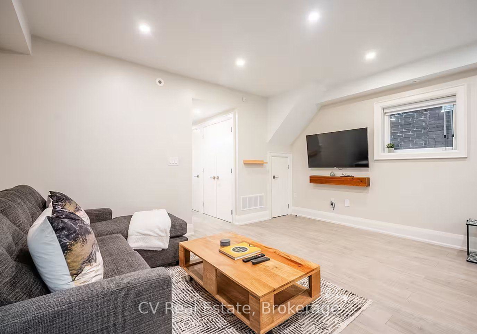 207-perth-avenue-toronto-toronto-ontario-w13738580