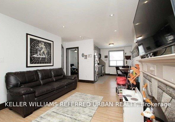2286-dufferin-street-toronto-toronto-ontario-w13738792