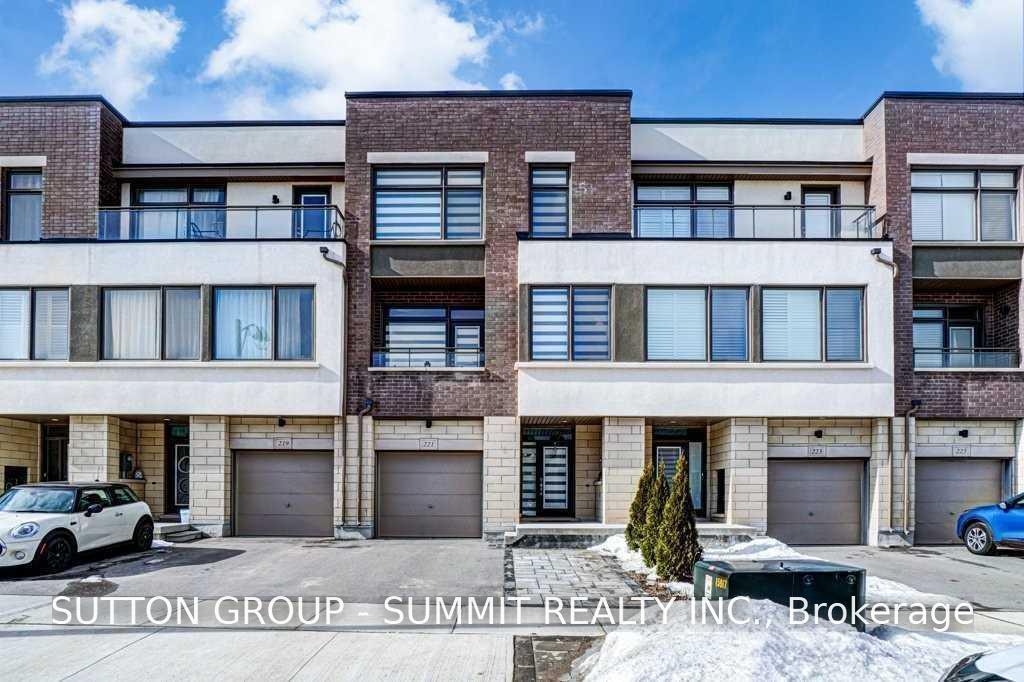 221-wheat-boom-drive-oakville-ontario-w13739048