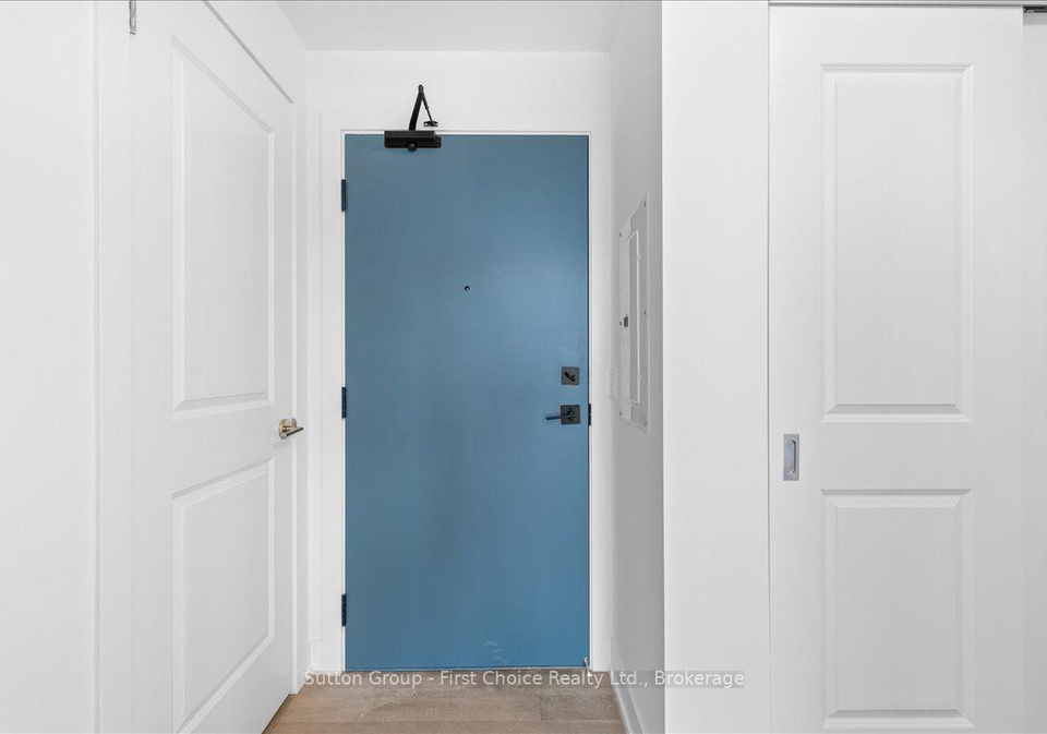 1063-douglas-mccurdy-common-circle-mississauga-ontario-w13739172