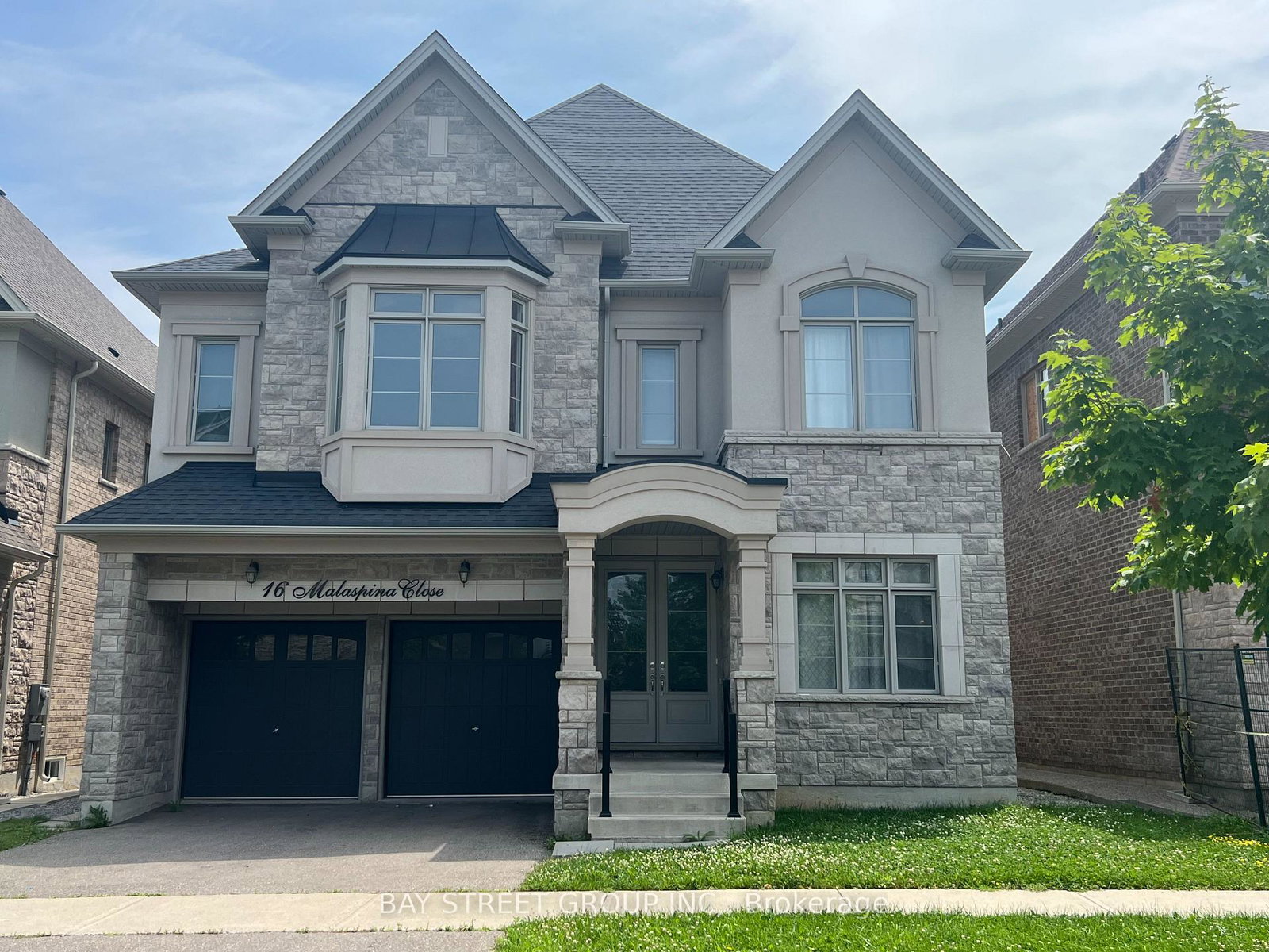16-malaspina-close-brampton-ontario-w13739248