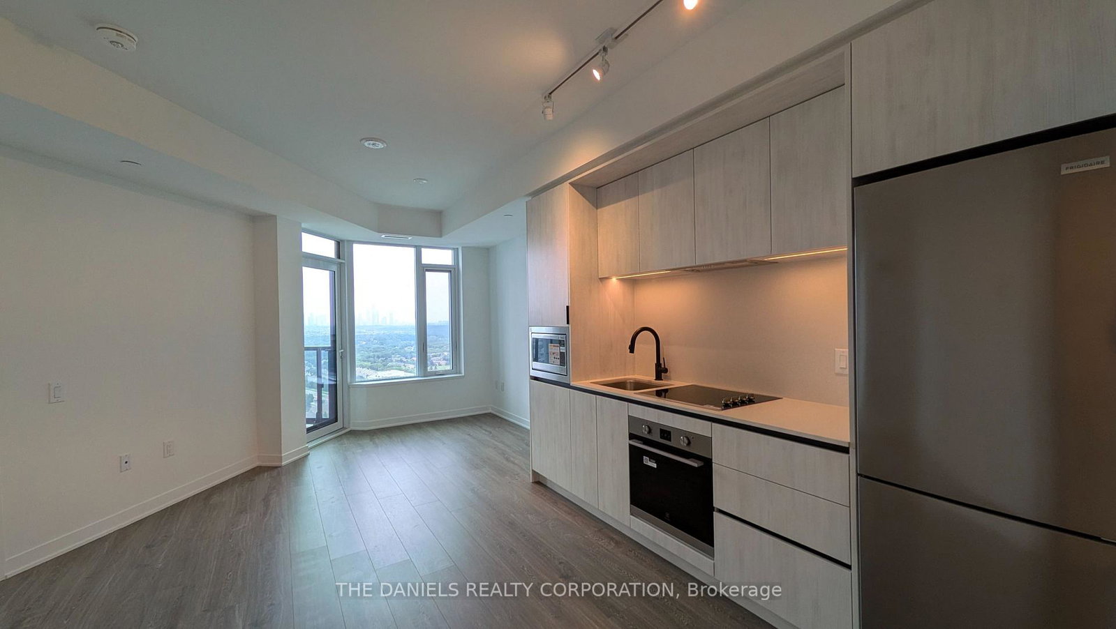 2495-eglinton-avenue-e-mississauga-ontario-w13739386