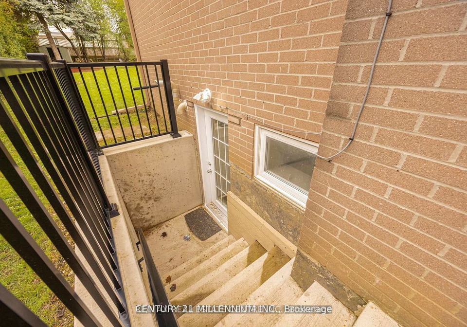 18-ridgehill-drive-brampton-ontario-w13739474
