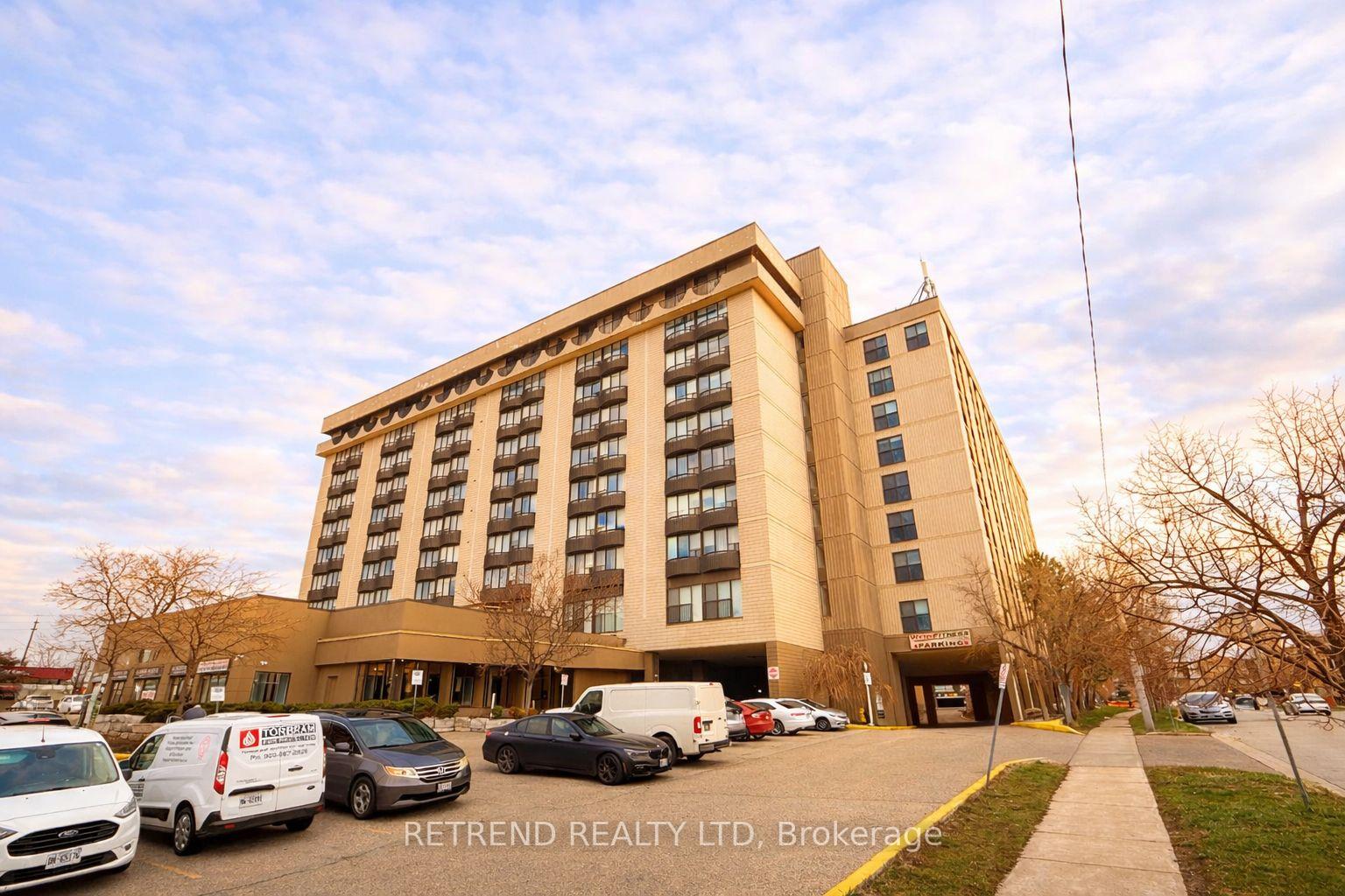 2737-keele-street-toronto-york-ontario-w13739528