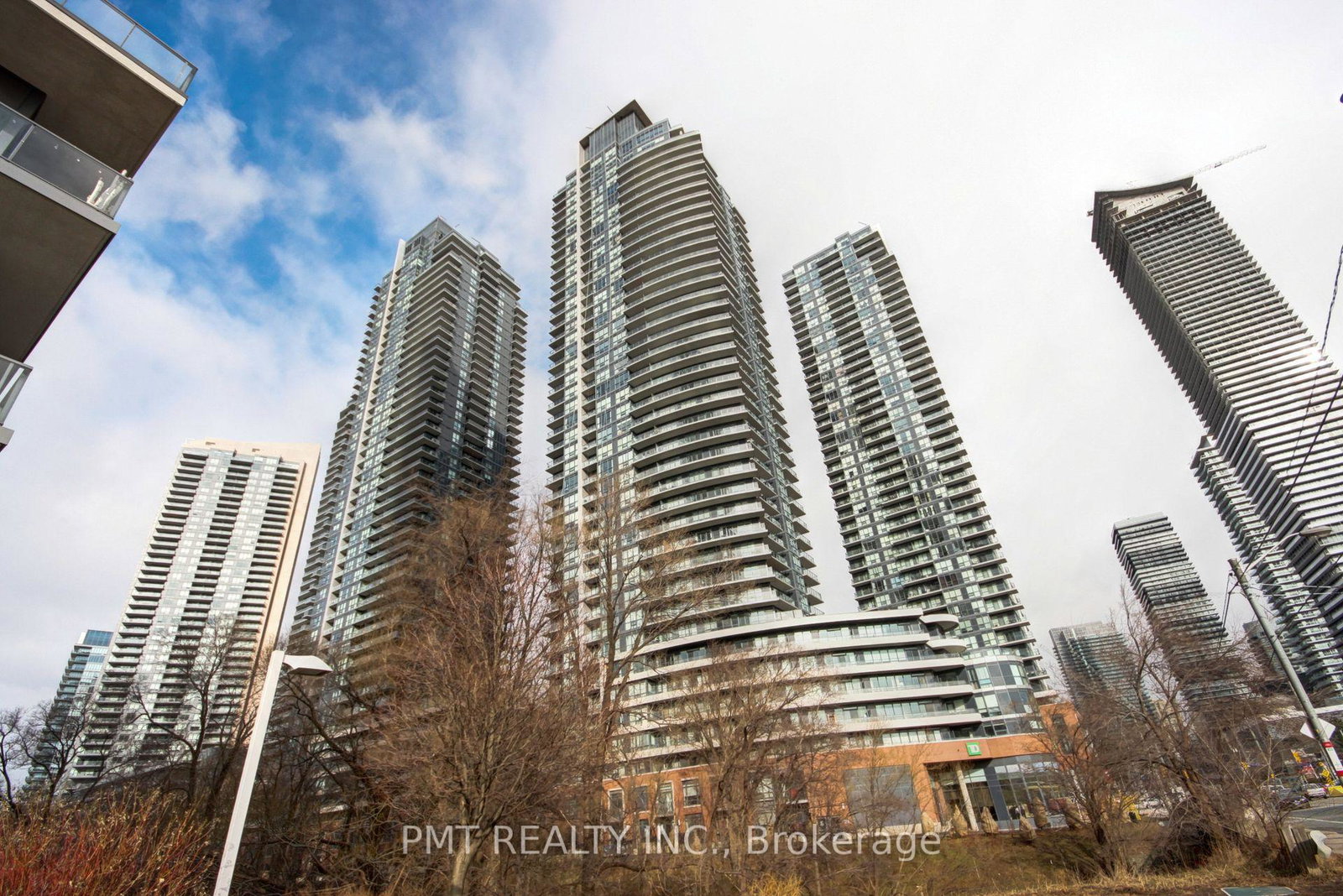 2220-lake-shore-boulevard-w-toronto-etobicoke-ontario-w13739842