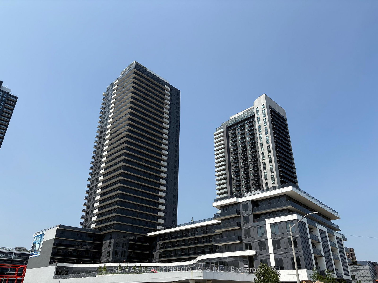 5105-hurontario-street-mississauga-ontario-w13740026