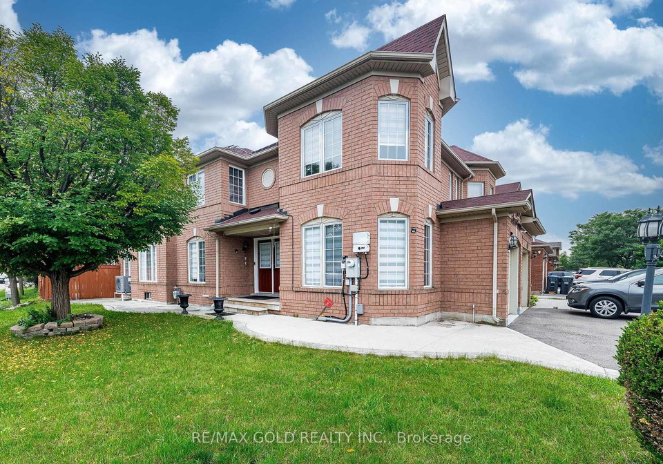 55-secord-crescent-brampton-ontario-w13740042