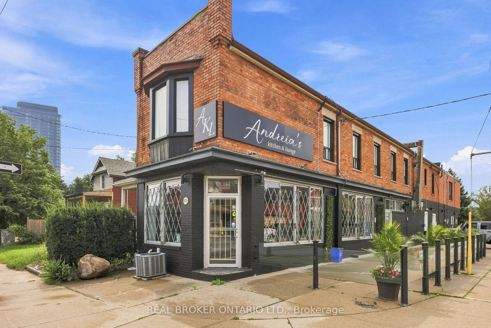 1438a-dufferin-street-toronto-toronto-ontario-w13740164