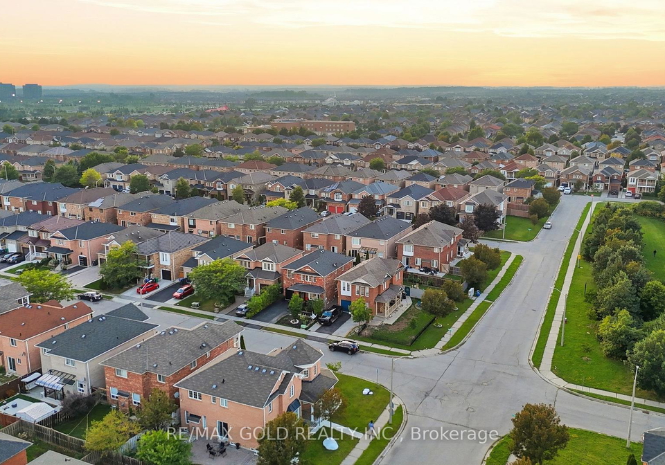 30-schooner-drive-brampton-ontario-w13740544