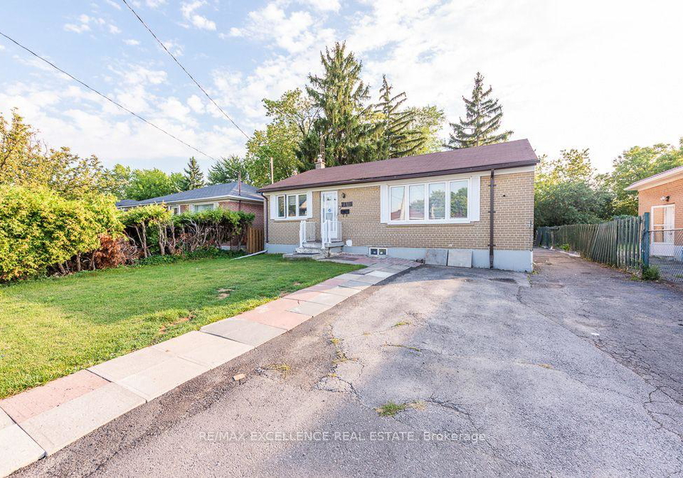 7150-minotola-avenue-mississauga-ontario-w13740730