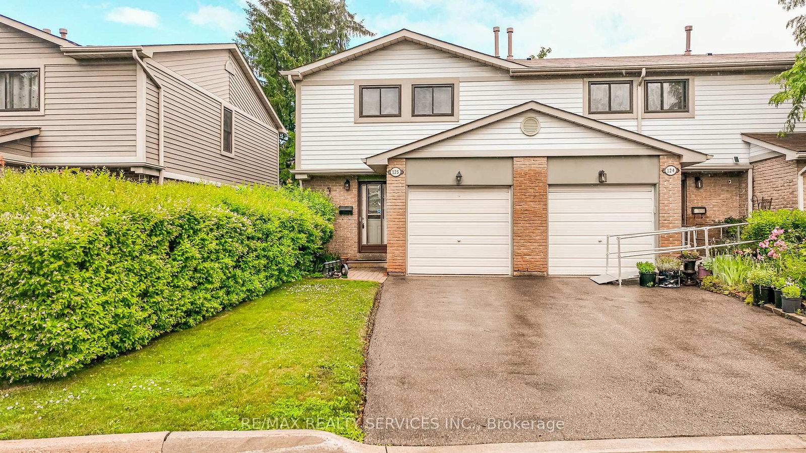 ashton-crescent-brampton-ontario-w13740938