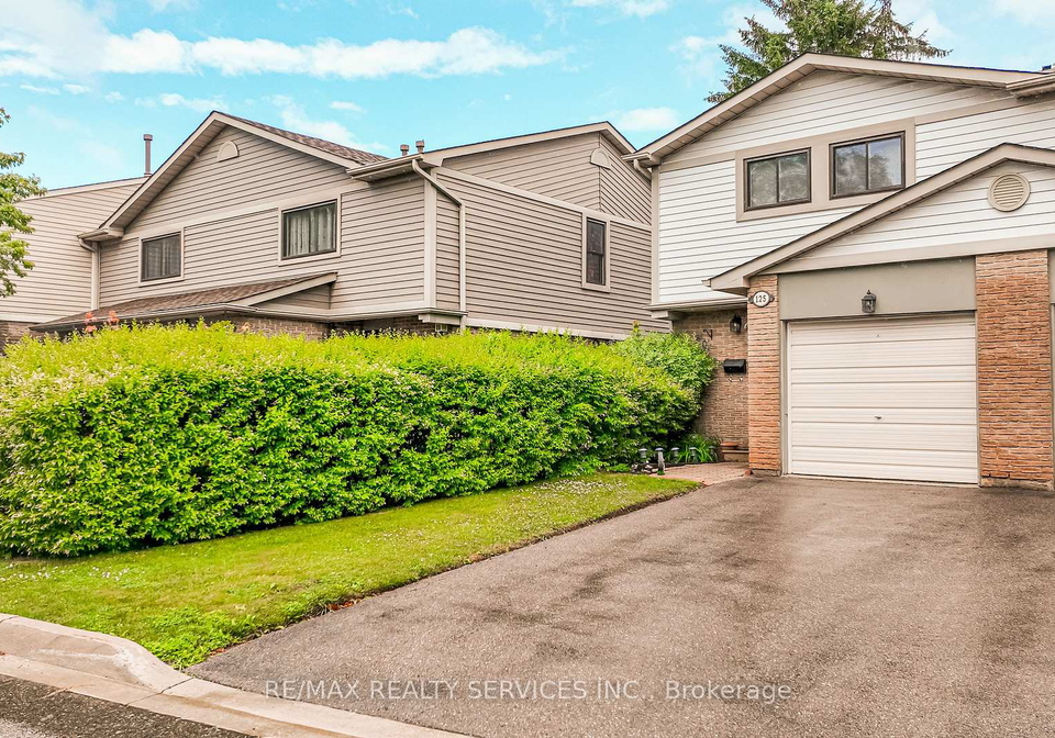 ashton-crescent-brampton-ontario-w13740938